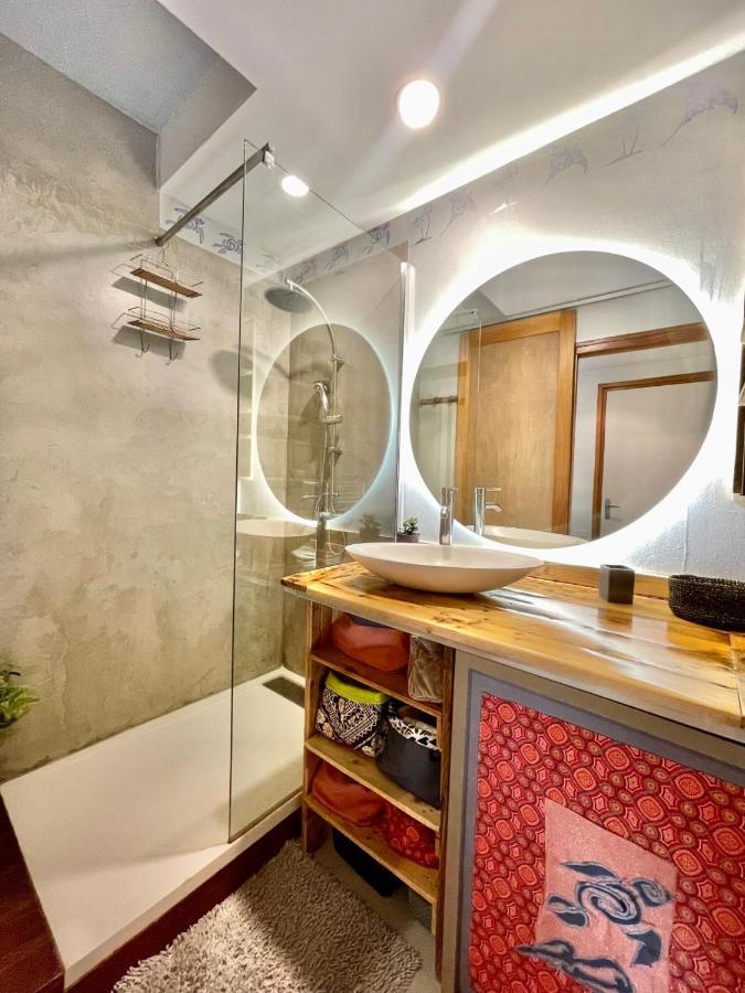Vaiava Beach Carlton- Tahiti - Beachfront Luxury Residence & Pool - 4 Pers 푸나우이아 외부 사진